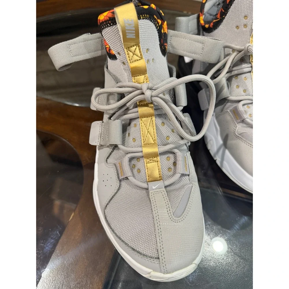 Nike Air Edge 270 Men's Size 11 Gray Gold Floral High Top Sneakers Shoes
